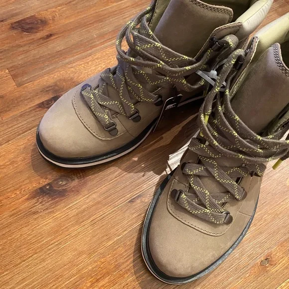 NWOB Sorel Lennox Hiker Boot in Green, Sz 8.5 - Picture 4 of 6